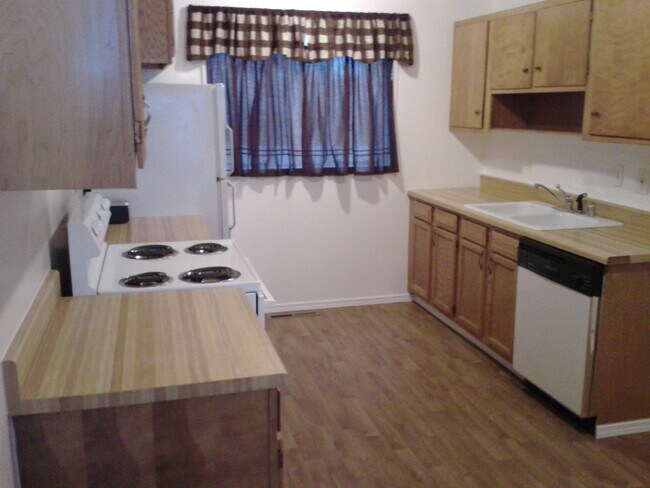 New Refrigerator - 1904 Alvarado Dr NE