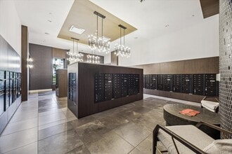 Building Photo - 9757 Katy Fwy