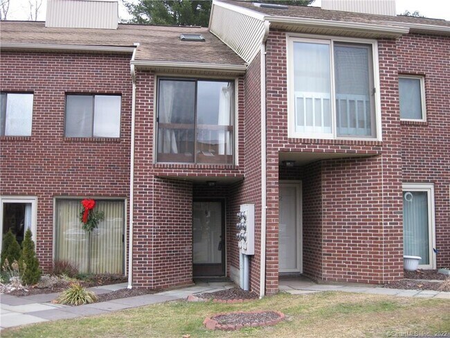 Building Photo - 295 Redstone Hill Rd