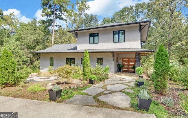 Building Photo - 675 Freedom Heights Dr