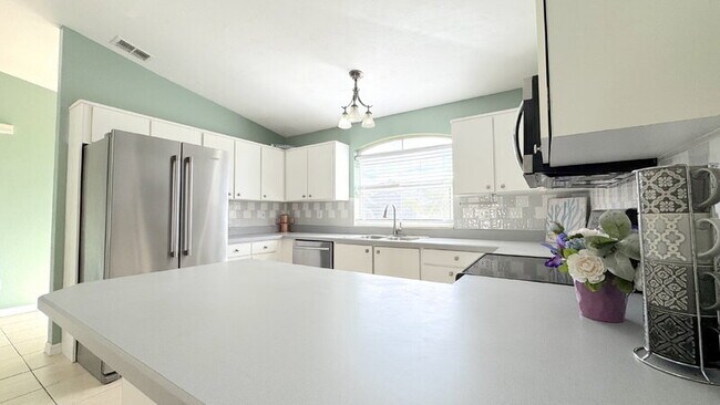 Foto del edificio - 1467 Bay Grove Dr