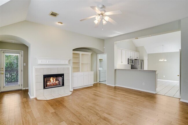 Foto del edificio - 15 Muirfield Greens Ln