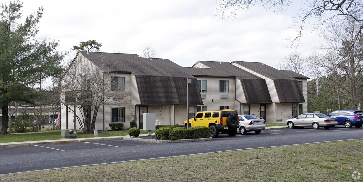 Primary Photo - Golden Terrace Apartments