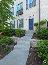 Building Photo - 516 Maryland Ave