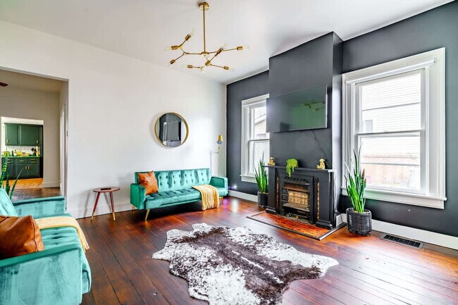 Building Photo - 241 W Water St