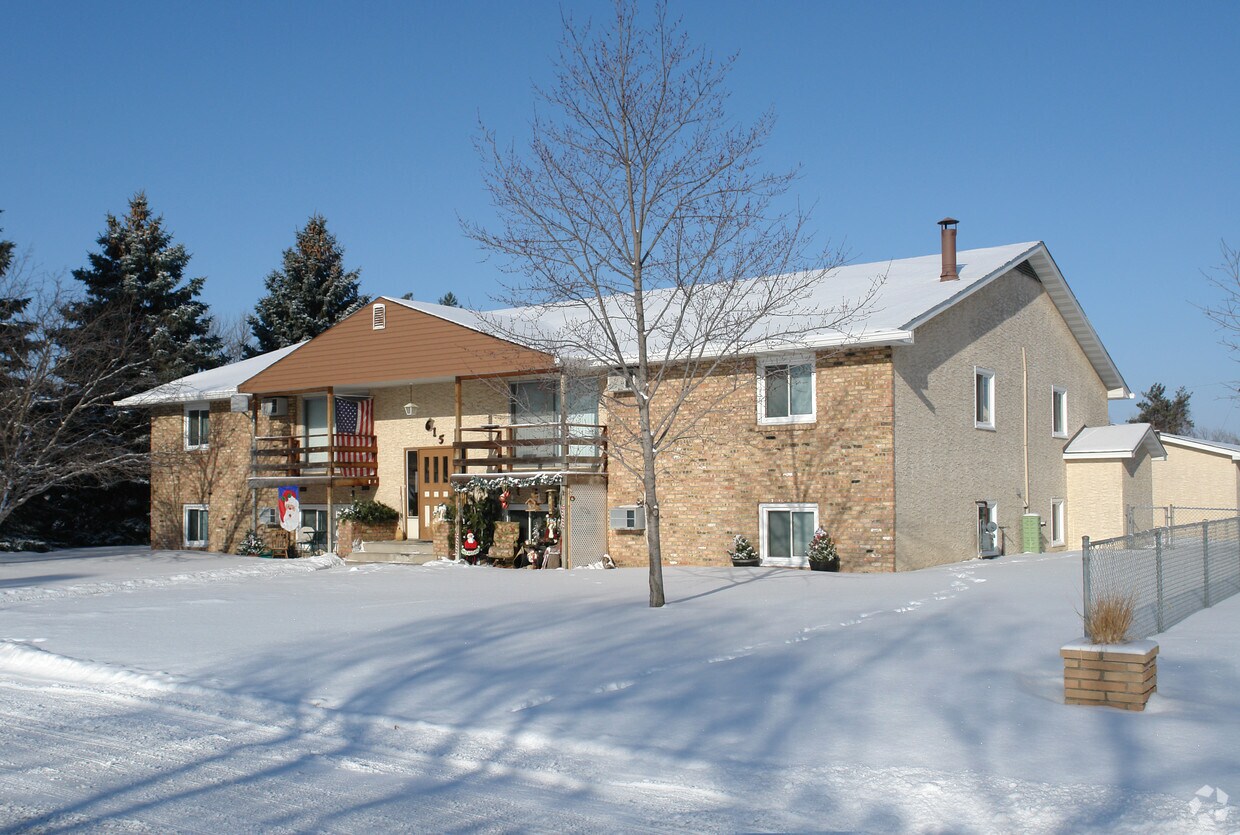 Primary Photo - 615 Bean St
