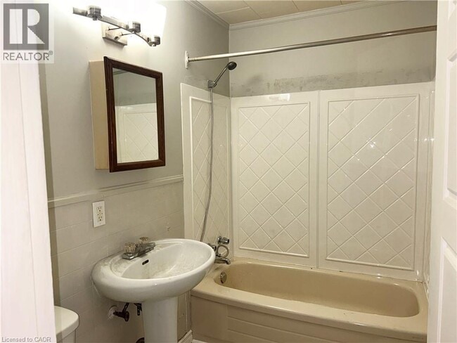 Photo du bâtiment - 49 Kent St N