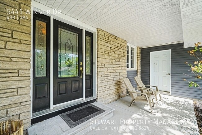 Building Photo - 5441 W River Dr
