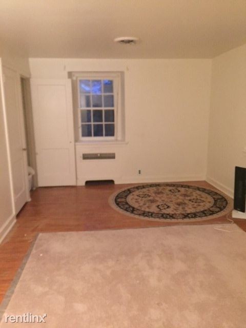Building Photo - 3 br, 2 bath Apartment - 1208 Highland Avenue
