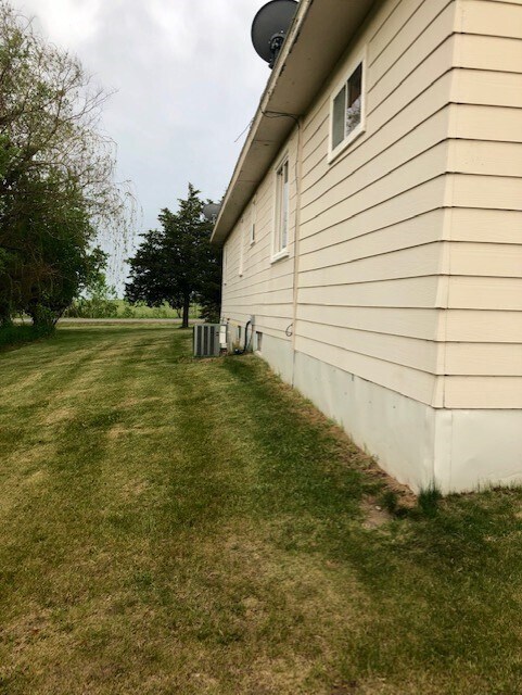 Building Photo - 2 Bedrooms, 1 Bathroom Single Family Home ...