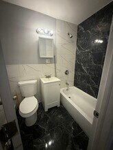 Building Photo - 188 Clinton St