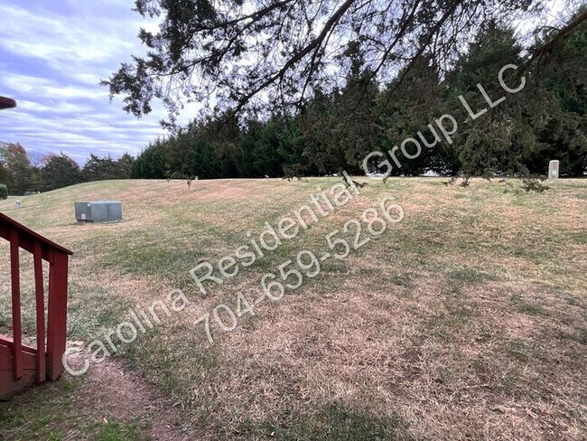 Building Photo - 8247 Circle Tree Ln