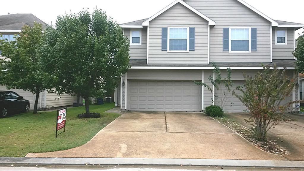 Primary Photo - 17167 Oakwood Chase Dr