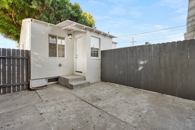 Foto del edificio - 5502 Linden Ave