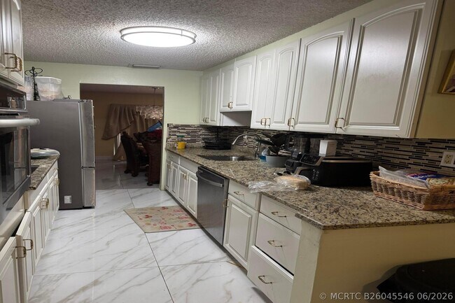 Foto del edificio - 8230 9th Ct
