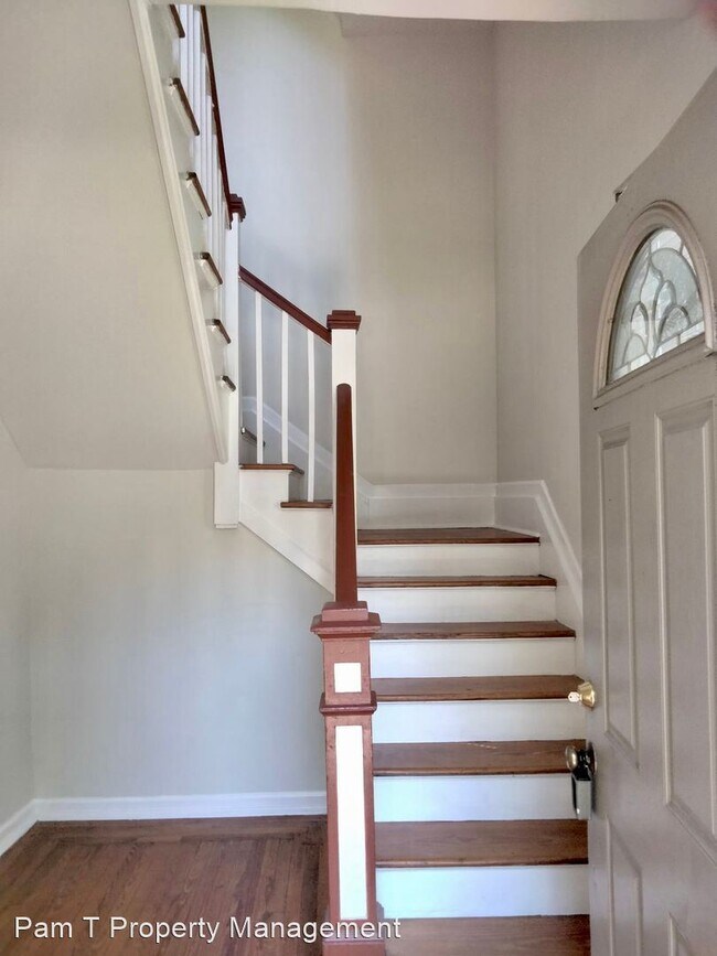 Building Photo - 2 br, 1 bath House - 214 W 38th Street