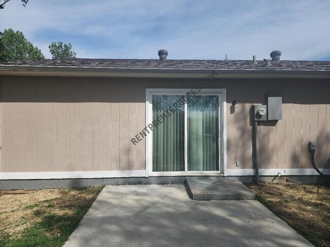 Building Photo - 512 Elderwood Trail