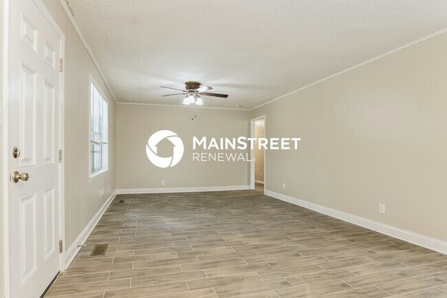 Foto del edificio - 4 Bedroom Pet-Friendly Home in PELHAM, AL ...