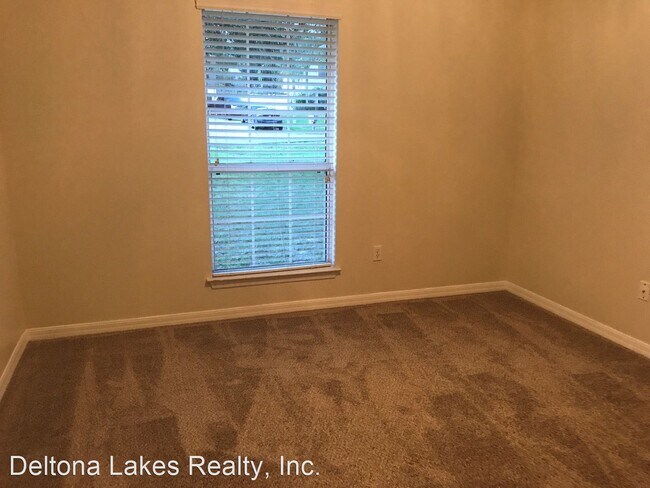 Building Photo - 4 br, 2 bath House - 1541 Deerfield Ave