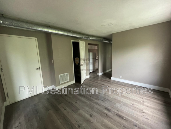 Building Photo - 4105 E Linwood Blvd