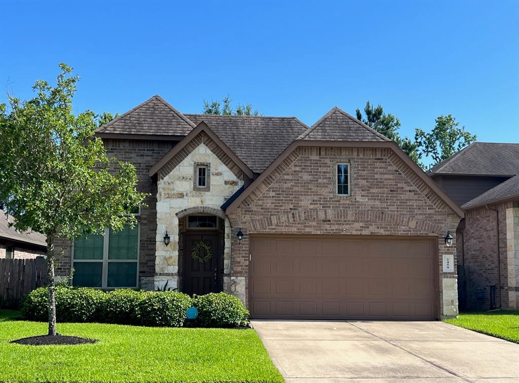 Foto principal - 2459 Garden Falls Dr