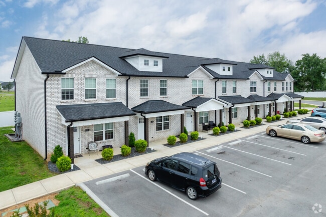 Building Photo - South Maple Townhomes