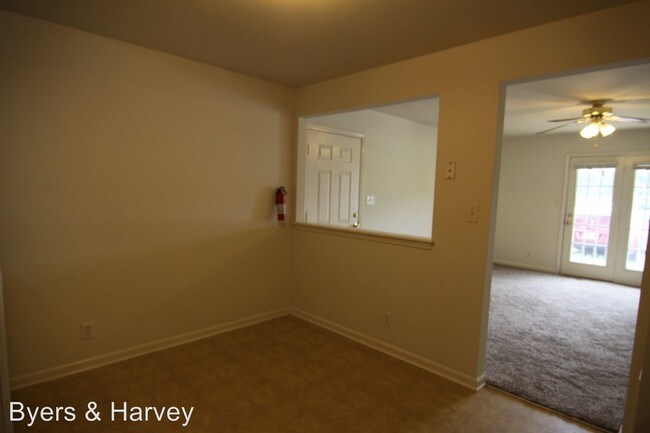 Foto del edificio - 321 Lansinger Ln