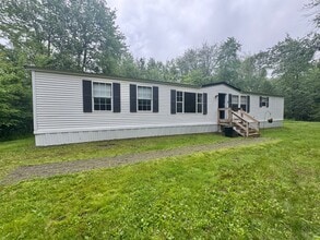 Building Photo - 174 Airport Rd