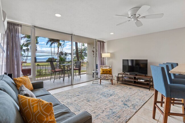 Foto del edificio - Full Ocean View, Fully Furnished Condo |Across from Surf Beach|Pool |Renovated |Heart of Kihei