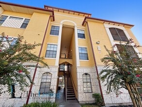 Building Photo - 6153 Metrowest Blvd