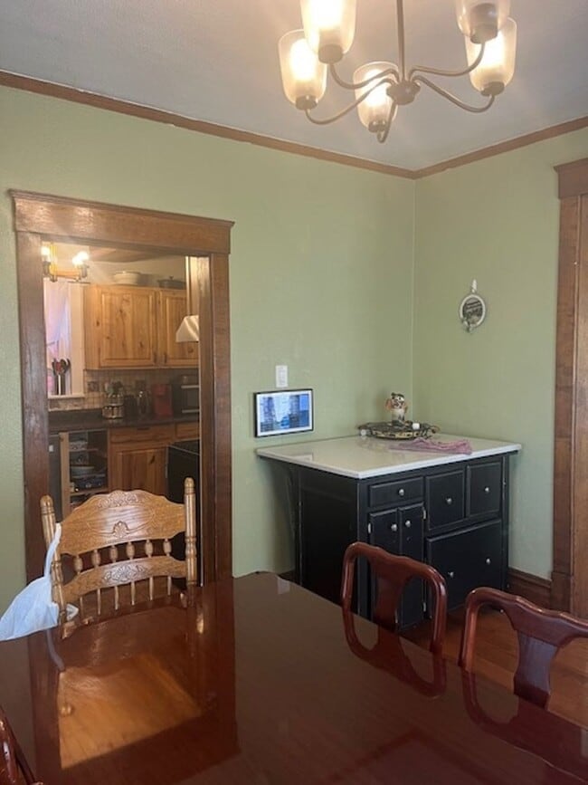 Foto del edificio - 121 E Scribner Ave