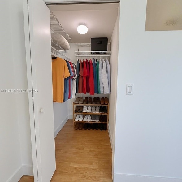 Foto del edificio - 350 NE 24th St