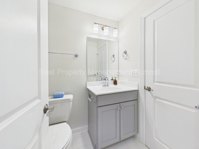 Foto del edificio - 1241 Old Trail Dr