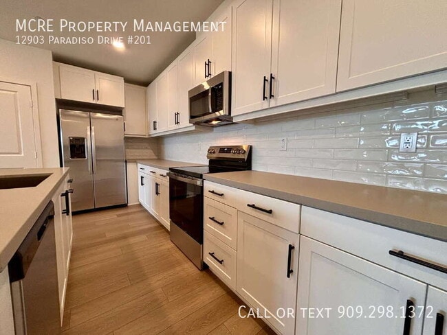 Building Photo - 12903 Paradiso Dr