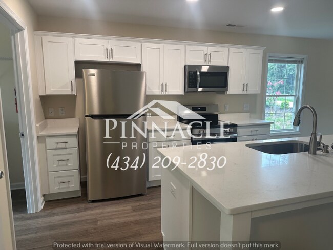 Building Photo - 213 Munford St