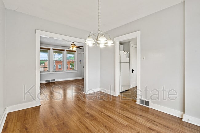 Building Photo - 5011 Cypress St