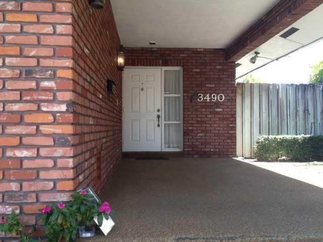 Primary Photo - 3490 NE 26th Ave