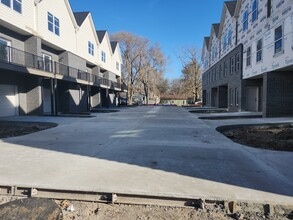 Building Photo - 2001 Franklin St