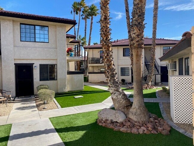 Foto del edificio - Single 1 BR 1BR Recent Remodel w/POOL & SP...