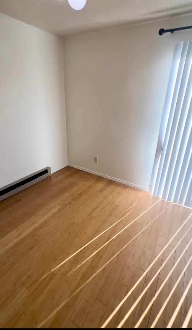 Foto del edificio - 629 Quincy St