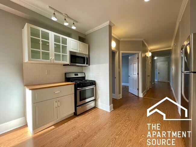 Foto del edificio - 3540 N Lowell Ave