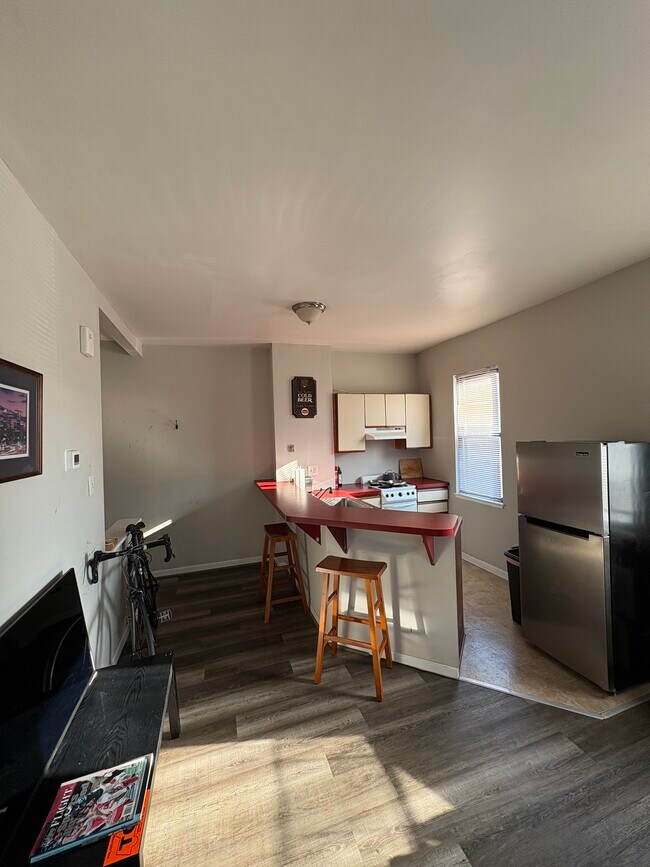 Foto del edificio - 2749 Harper St