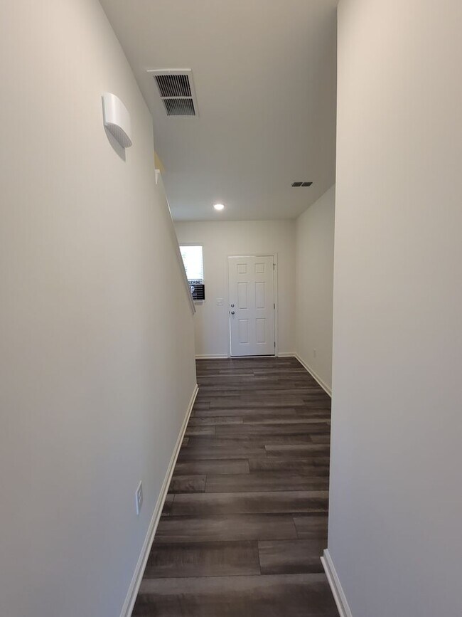 Foto del edificio - Townhome in McDonough!