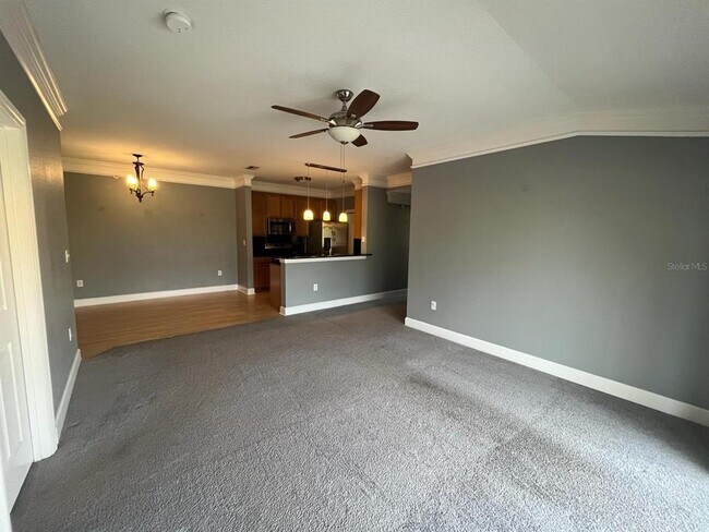 Foto del edificio - 5483 Vineland Rd