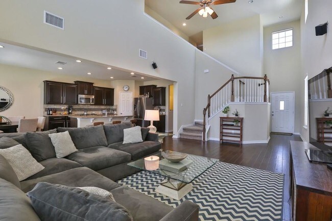 Building Photo - 16009 Hampton Bliss Trace