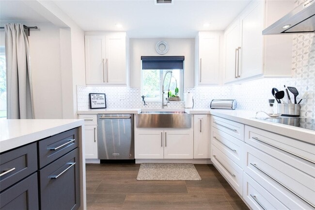 Photo - 2275 SW 44th St House