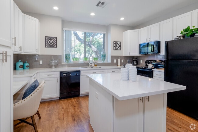 2BR, 2BA - 1,221SF - Kitchen - Palazzo Townhomes