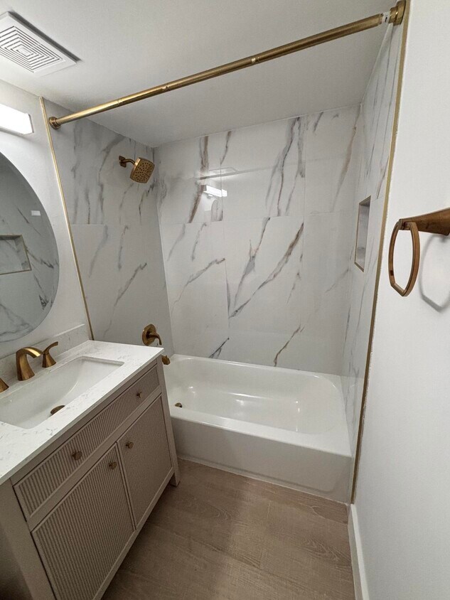 Foto principal - 924 SE 2nd St