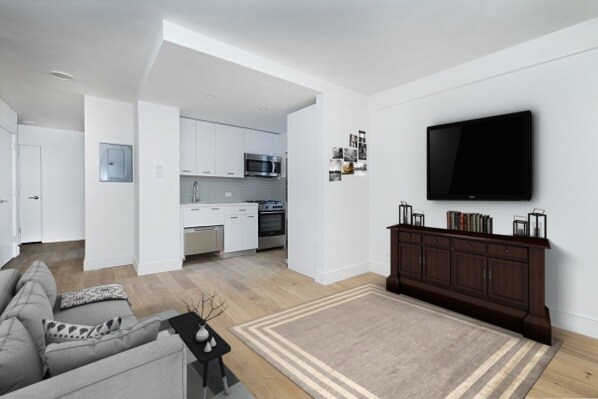 Primary Photo - 230 E 47th St
