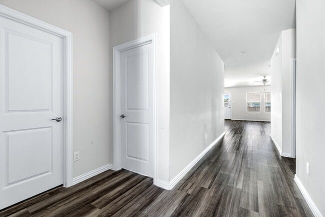 Foto del edificio - 6312 Spooky Cat Trl